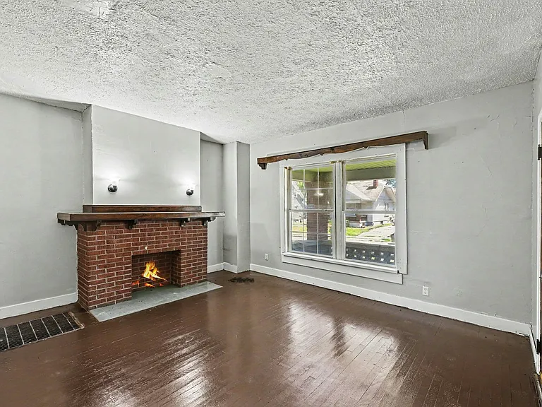 427 Kolping Ave #427 — Photo 17