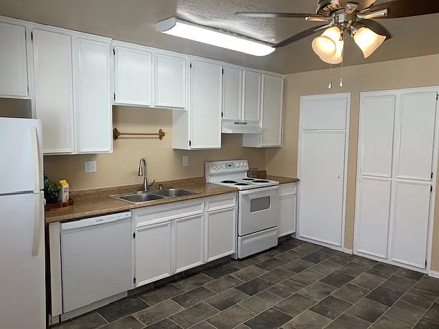 Plenty of storage in the spacious dine-in kitchen