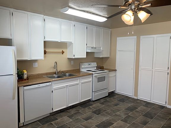 Plenty of storage in the spacious dine-in kitchen