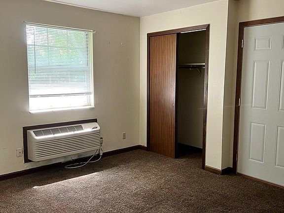4th image of 522 Kensington Dr #522
