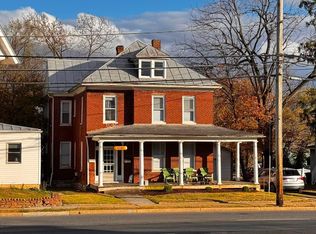 316 N High St, Harrisonburg, VA 22802