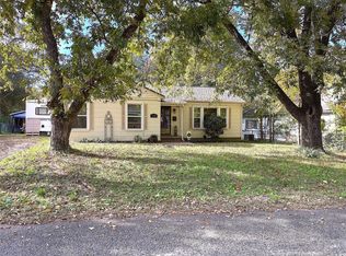 1021 N Johnson St, Mineola, TX 75773