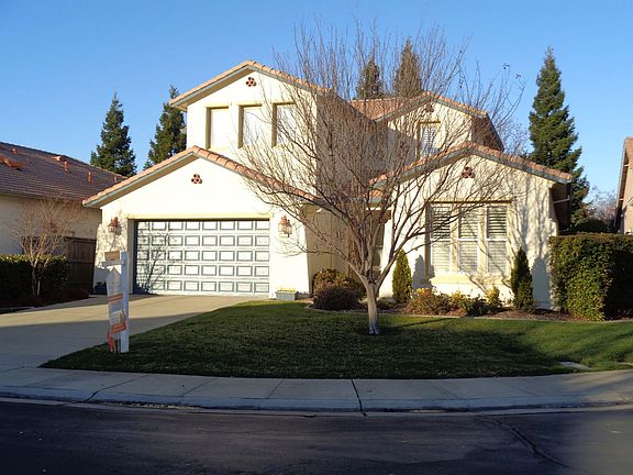 2nd image of 41 Camrosa Pl
