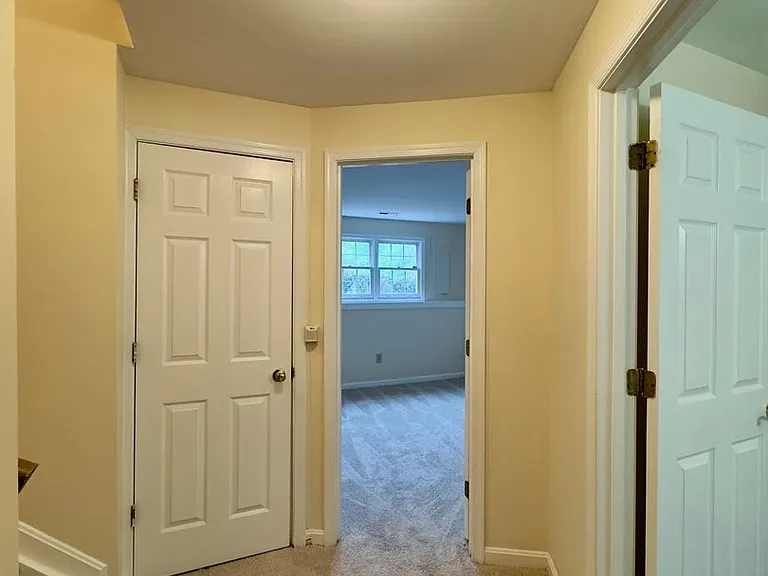 53 Cedarwood Cir — Photo 13