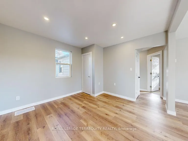 77 Glenburn Ave — Photo 8