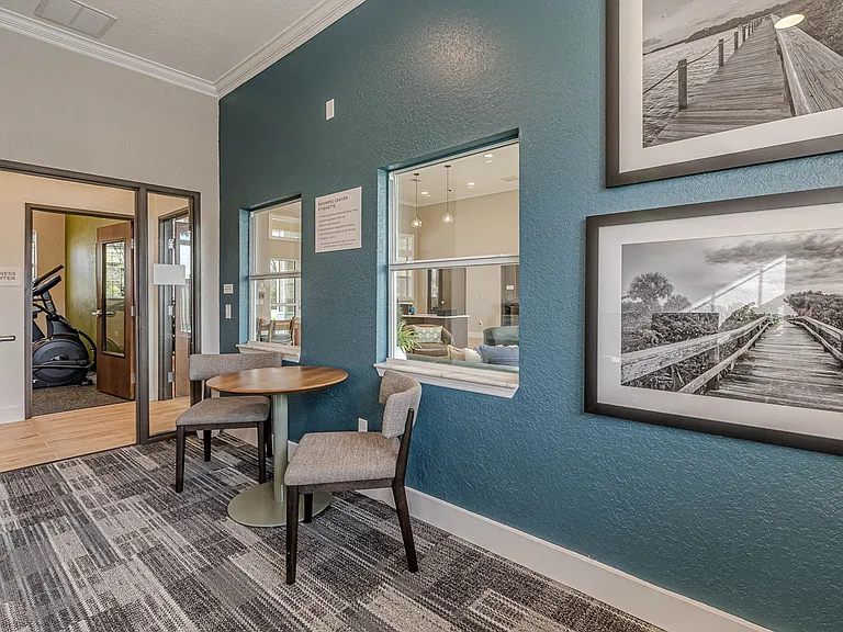 Oak Meadows Apartments — Photo 14