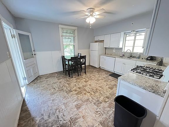 3rd image of 1807 Highland Ave #1