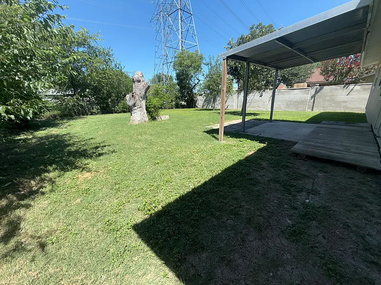 4911 Tennyson Dr — Photo 15