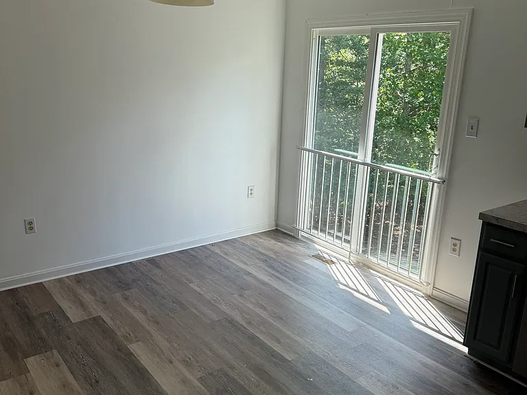 12627 Hilltop Rd — Photo 10