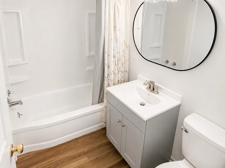 123 Market St #3 — Photo 8