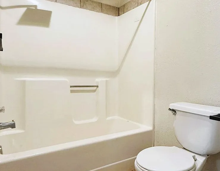 27 & 27 Betty St #A — Photo 10