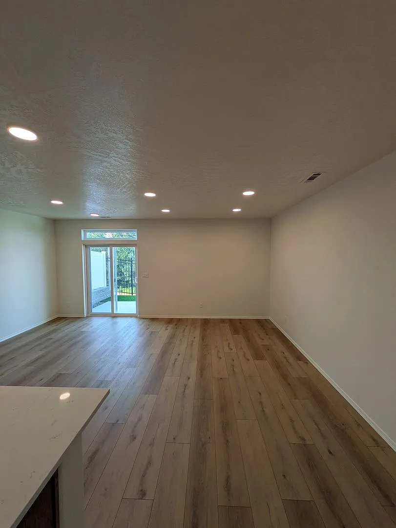 Brand New Townhome! — Photo 3
