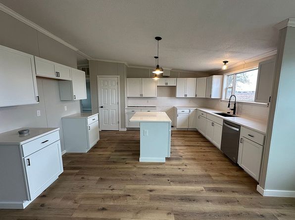 608 Missouri Rd, Richmond, KS 66080