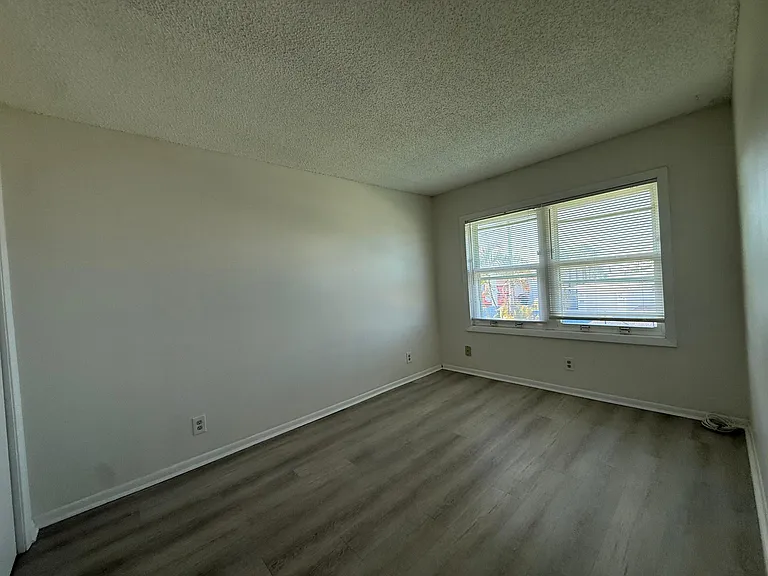 347 Gulfstream Rd — Photo 10