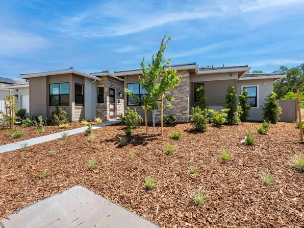 4901 W Hidden Crossing Cir, Granite Bay, CA 95746