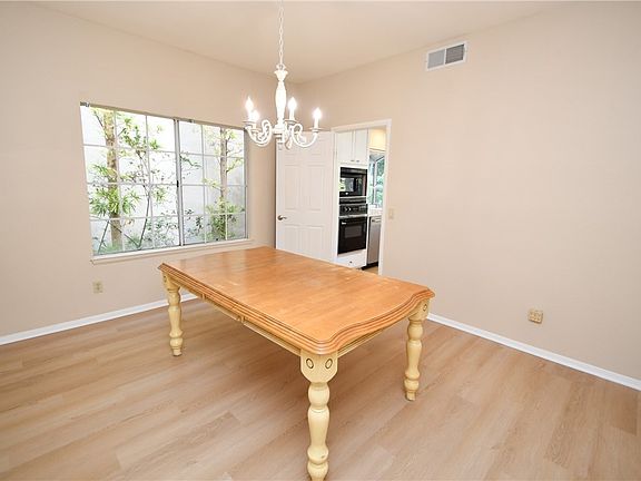 4th image of 2119 Shelburne Way