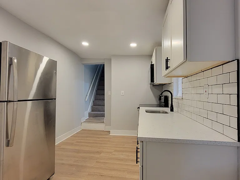 1504 McHenry St — Photo 6