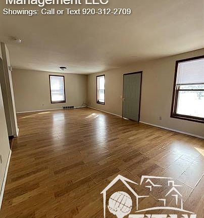 2nd image of 252 E Franklin Ave
