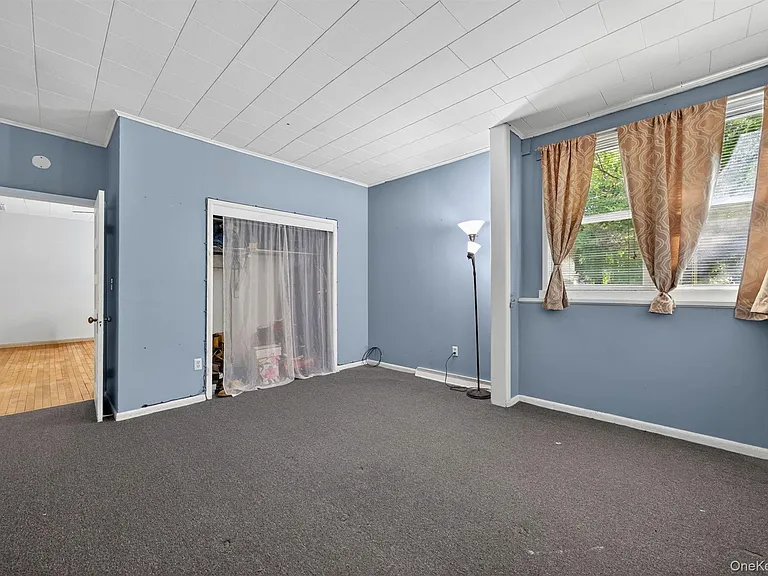 4 Montgomery Rd #1 — Photo 15
