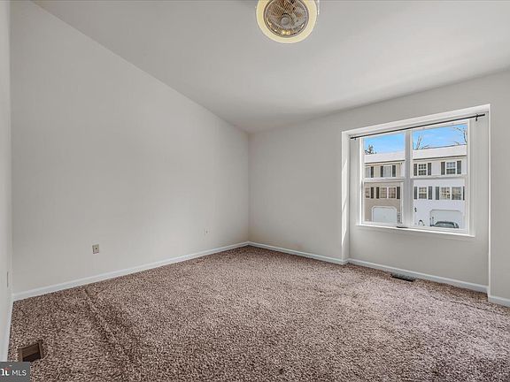4th image of 26 Morningstar Dr