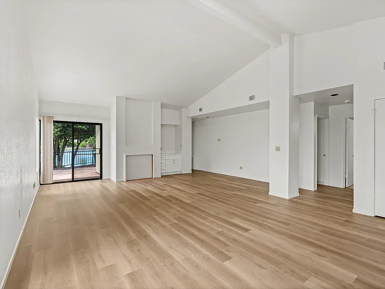 2255 Piccardo Cir — Photo 10