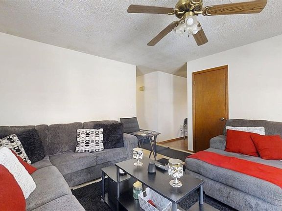 4th image of 614 Creve Coeur Dr