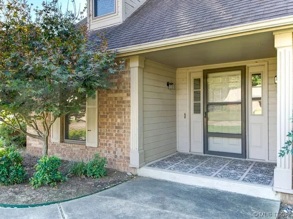 1007 E Comet Pl, Claremore, OK 74017