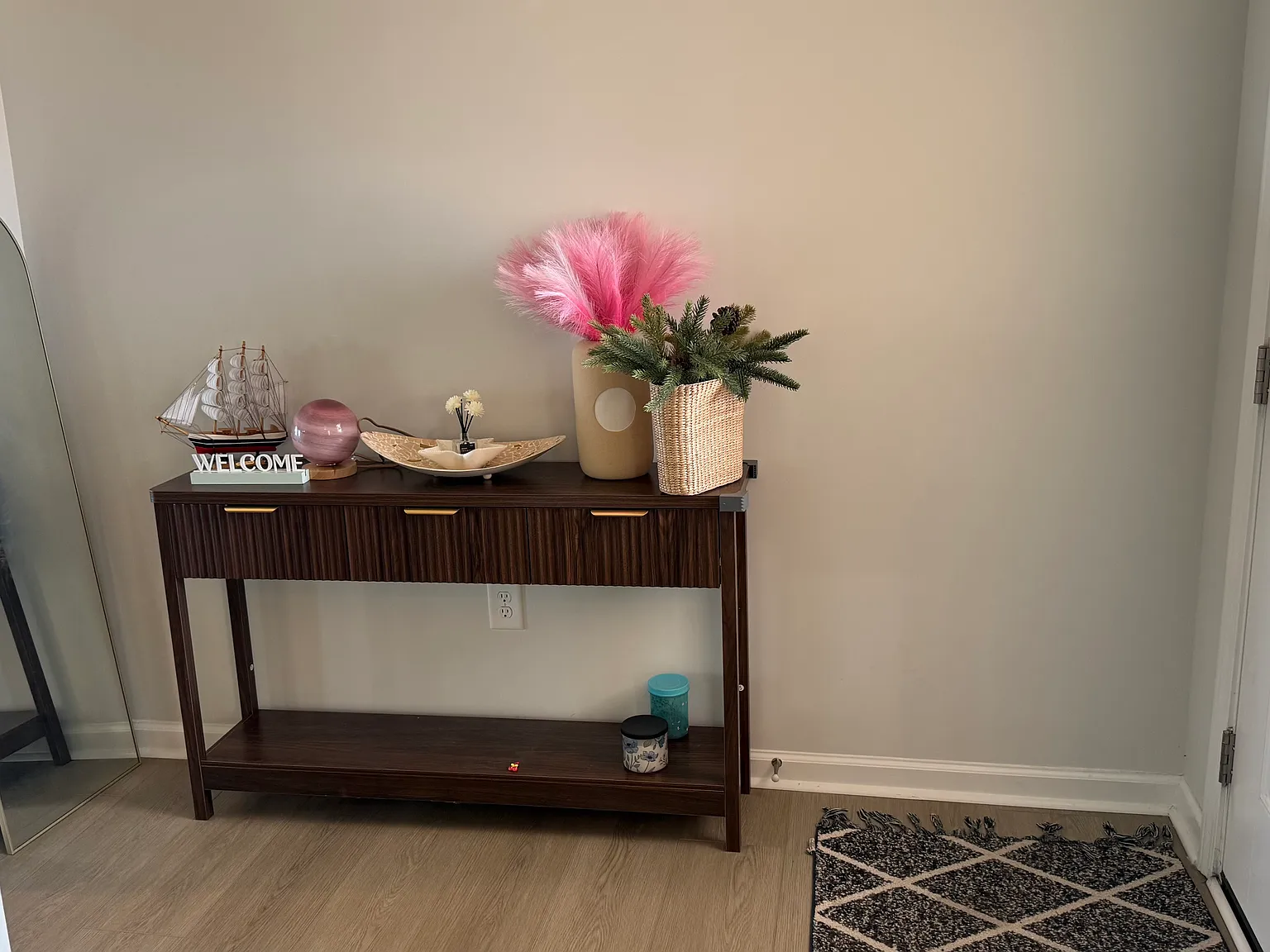 5 bed, 3050 sqft, $3,000 — Photo 3