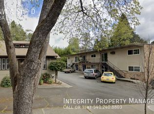 516 NW A St #D, Grants Pass, OR 97526