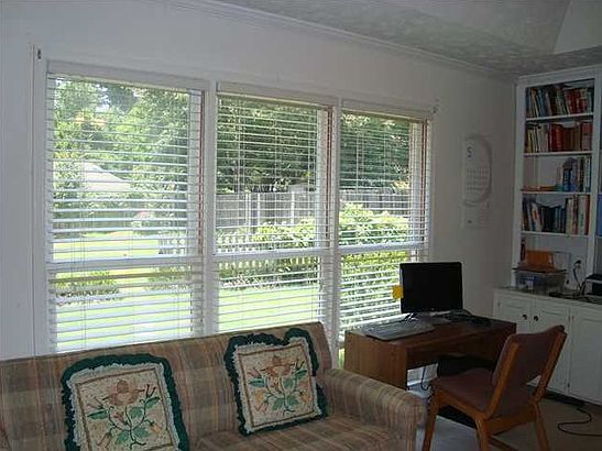 5th image of 6307 Woodmere Blvd