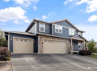 2919 SW Fairway Point Dr, Oak Harbor, WA 98277