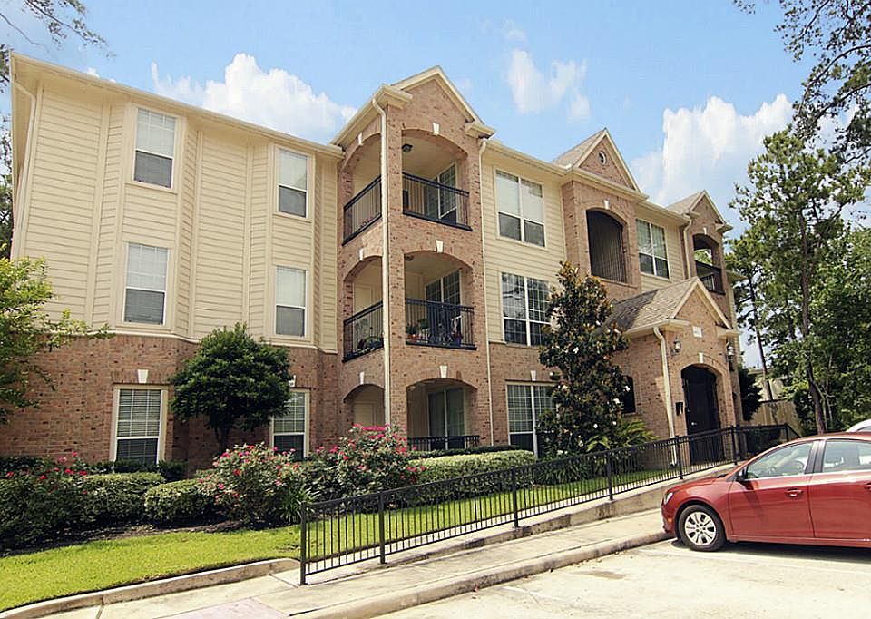 1st image of 6607 Lake Woodlands Dr APT 211