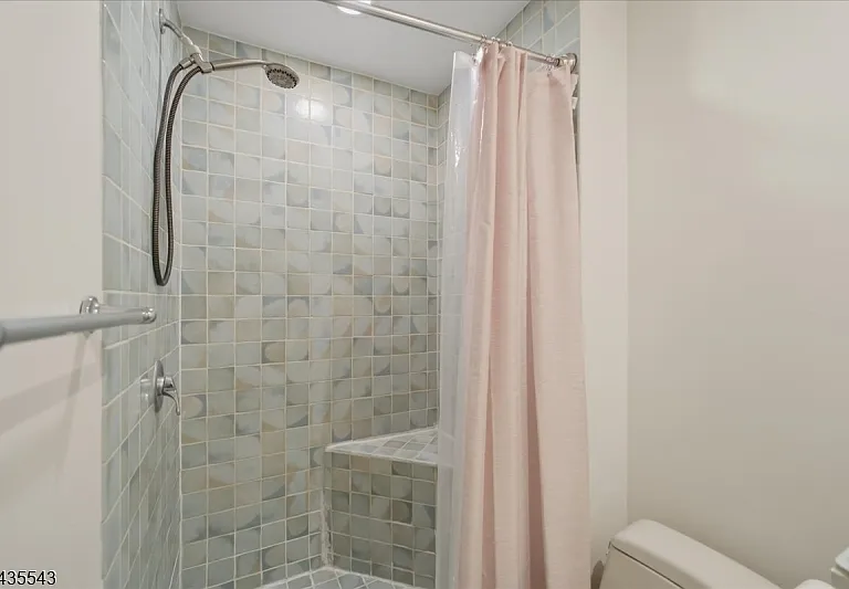 17G Village Way #17-6 — Photo 26