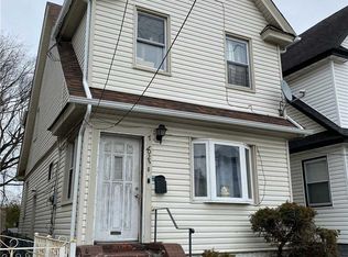 110-25 160th St, Jamaica, NY 11433