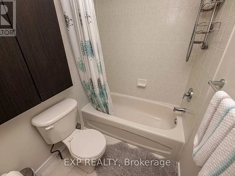 901 Kennedy Rd #8 — Photo 18