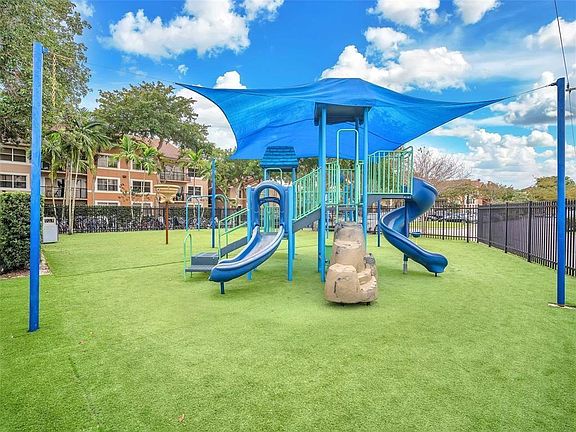 3rd image of 8955 Wiles Rd APT 303
