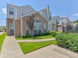 12567 Piping Rock Dr, Houston, TX 77077