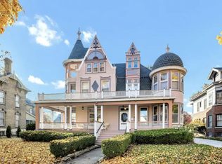 1520 College Ave, Racine, WI 53403