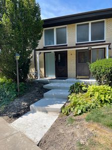 725 Hibbard Rd, Wilmette, IL, 60091