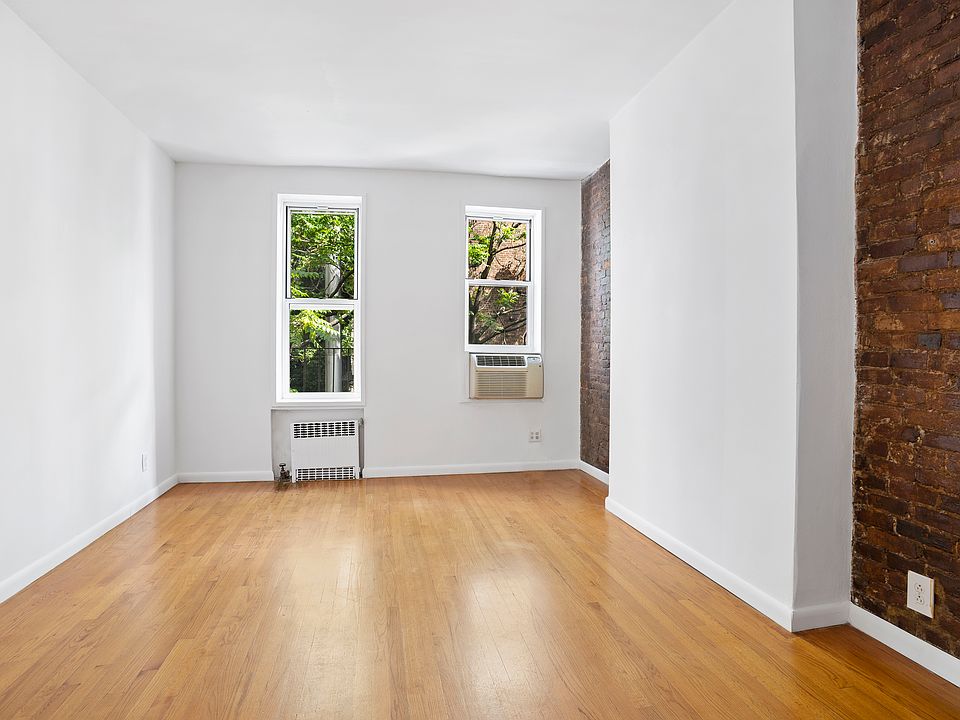 2nd image of 1630 2nd Ave APT 2RS
