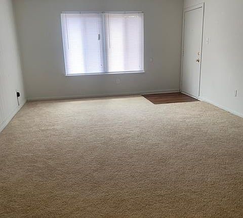 2nd image of 35 Blake Loop APT H