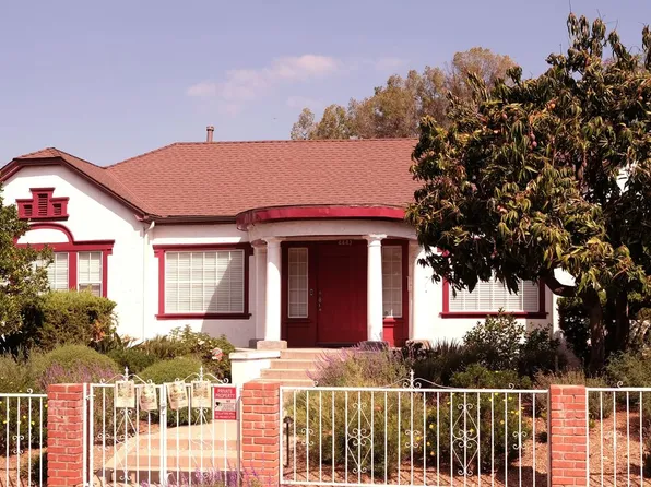 4443 Ambrose Ave, Los Angeles, CA 90027