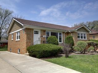 708 Parkwood Ave, Park Ridge, IL 60068