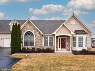 454 Pebble Beach Dr, Linfield, PA 19468