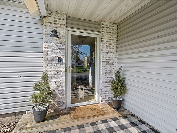 4th image of 5550 Taormina Dr