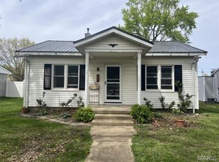 417 E 5th St, Ramsey, IL 62080