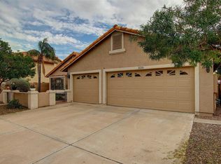 3233 E Cedarwood Ln, Phoenix, AZ 85048