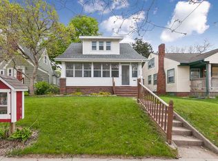 2515 C Ave NE, Cedar Rapids, IA 52402