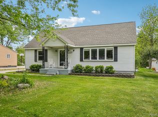 49212 Fuller Rd, Chesterfield, MI 48051