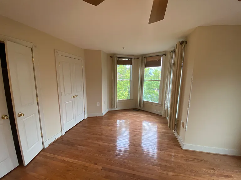 619 I St SE #A — Photo 28